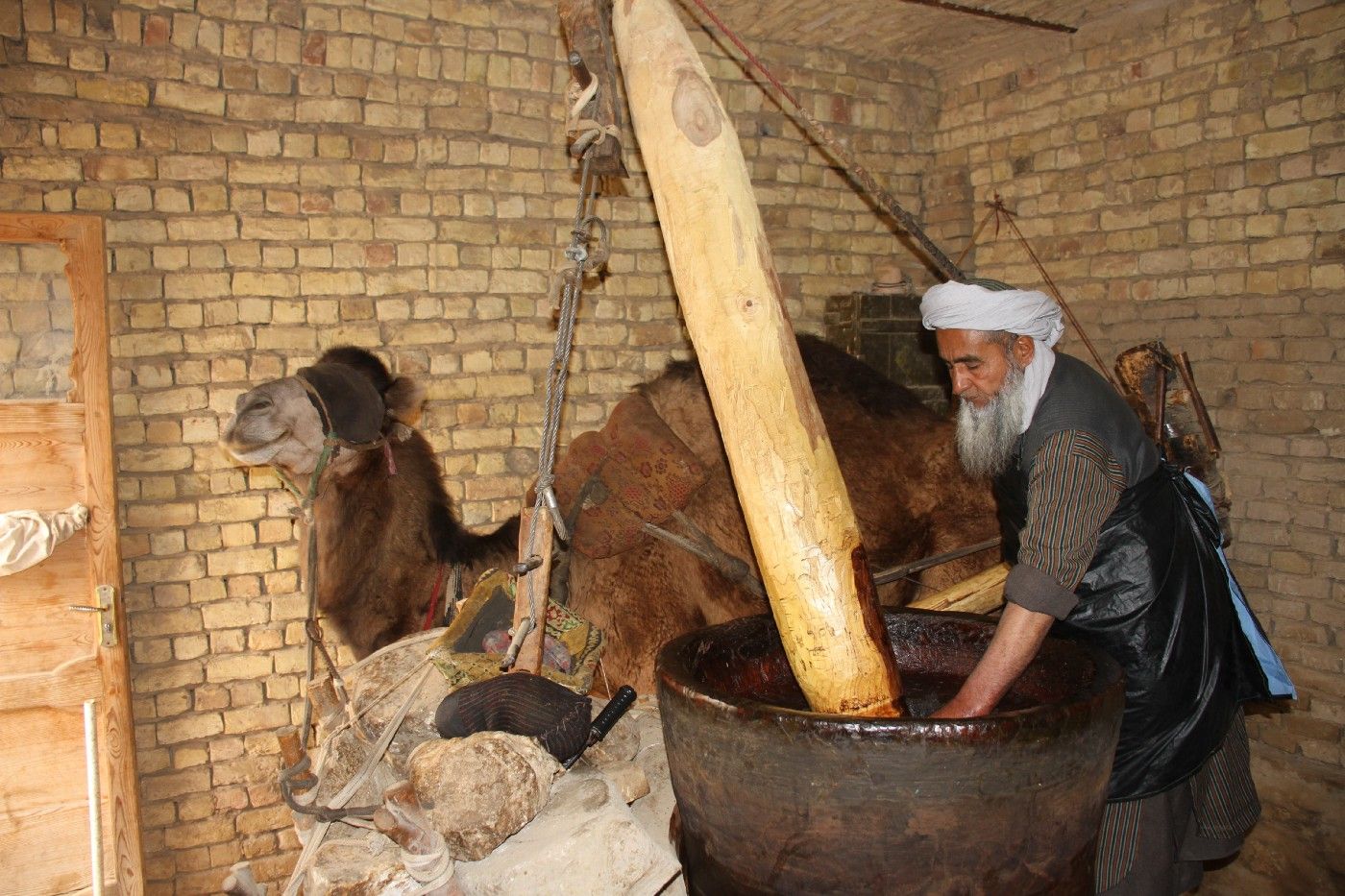 Processing Cooking Oil the Old Way