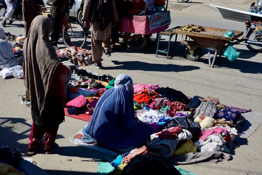 Kandahari Women: No to Forced Hijab