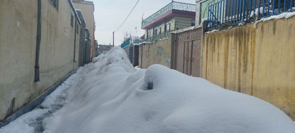 A City Without a Plan, the Hurdles of a Snowy Kabul Winter