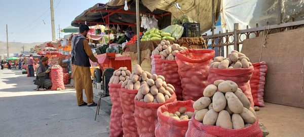 Afghans Frustrated by Ramadan Price Increases
