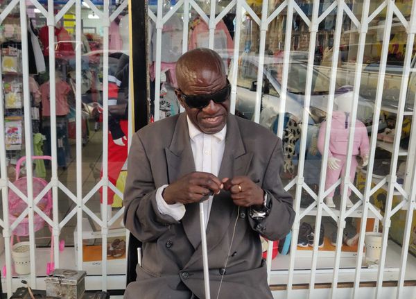 This is my Job: Blind Musician Earns Living on the Street